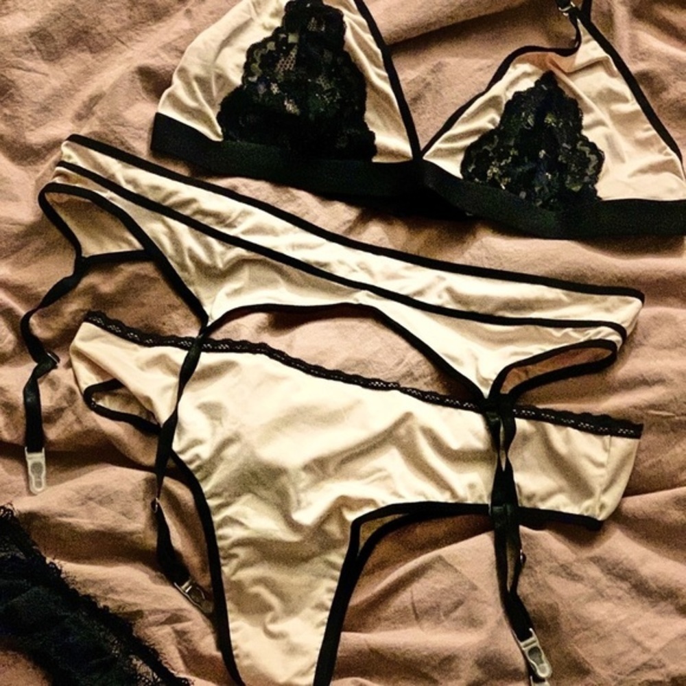 “Foluke” lingerie set. Plus size​